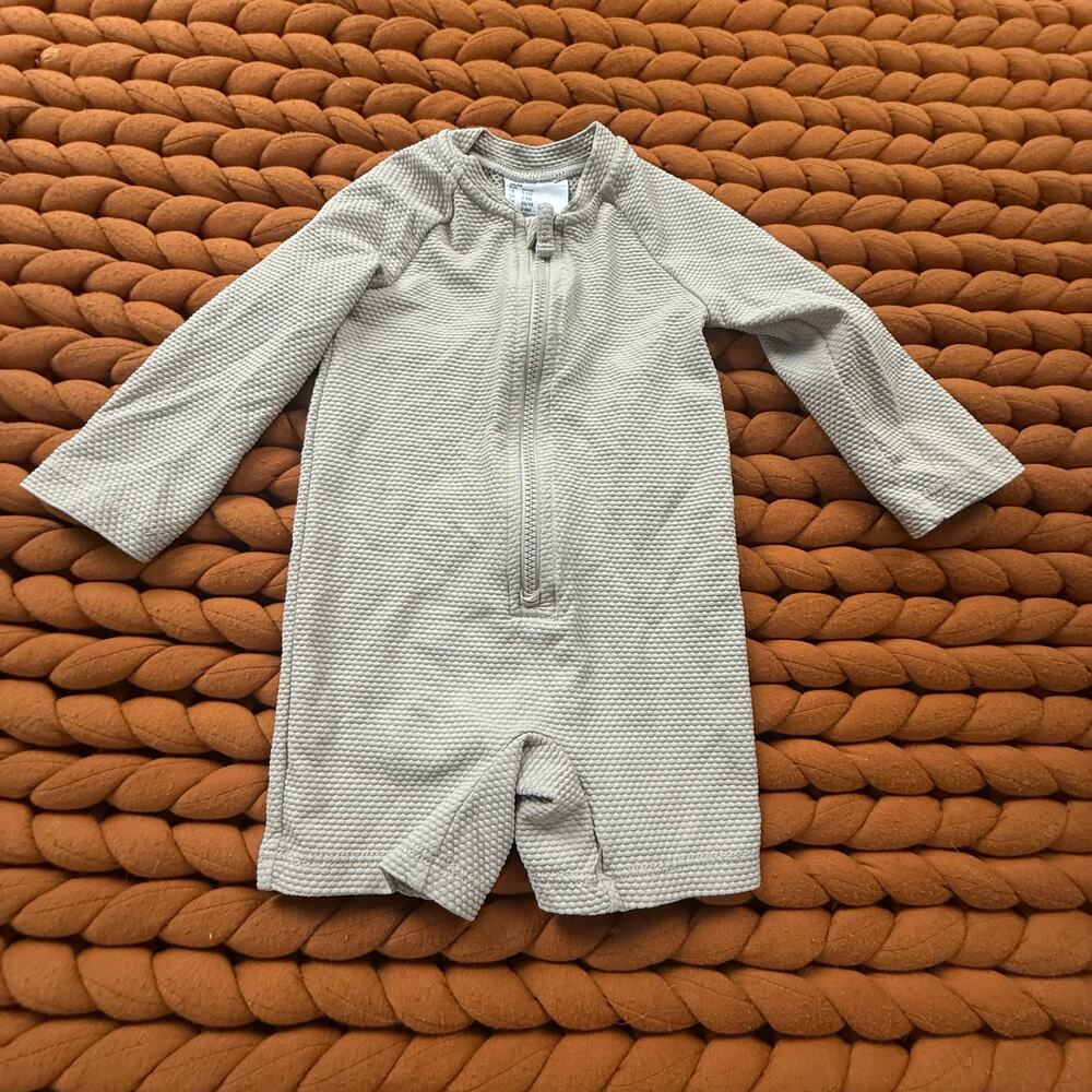 H&M Gray Beige Swimsuit One Piece Rash Guard\ Baby Boy Girl 3-6 Months